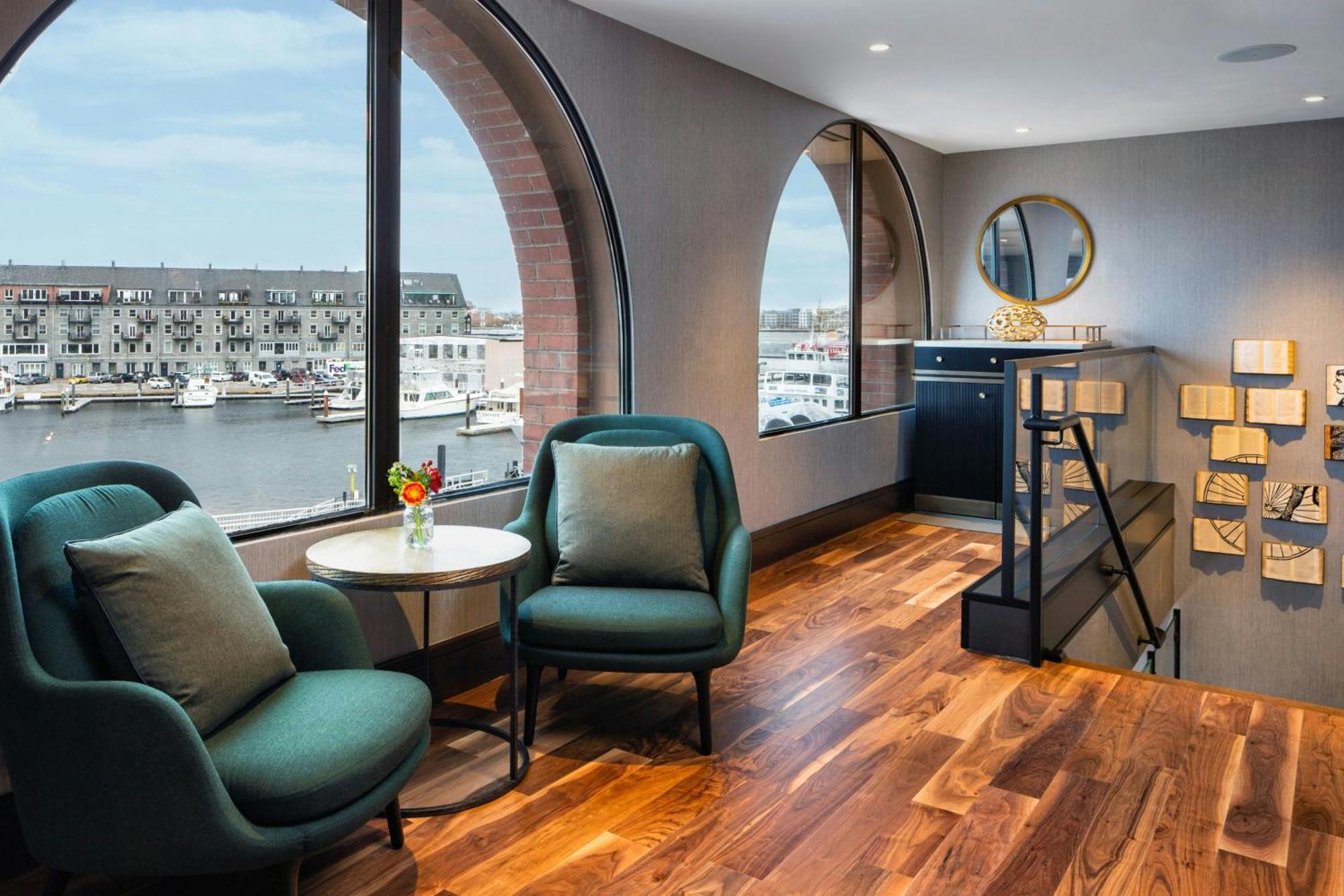 Marriott Long Wharf 4*