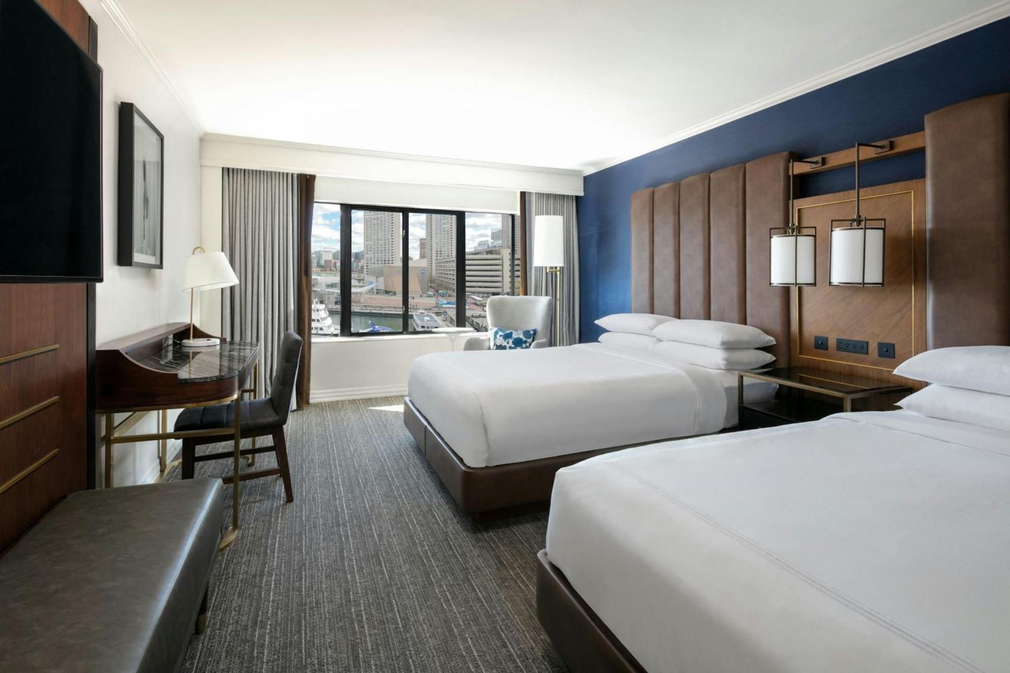 Marriott Long Wharf Hotel 4*