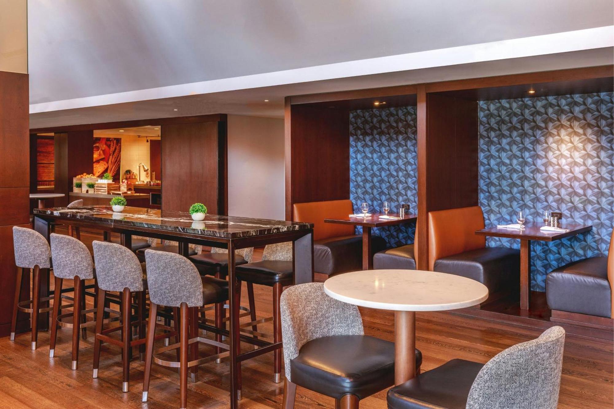 Hotel Marriott Long Wharf 4*